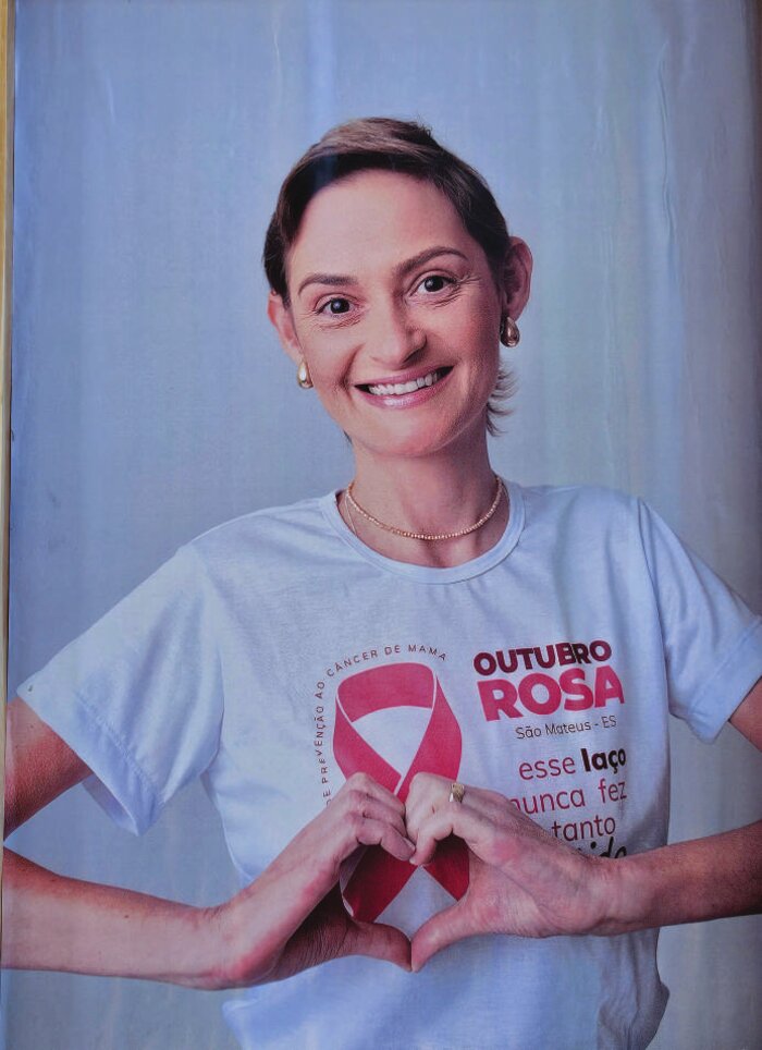 Participante em ação do Outubro Rosa ao ar livre